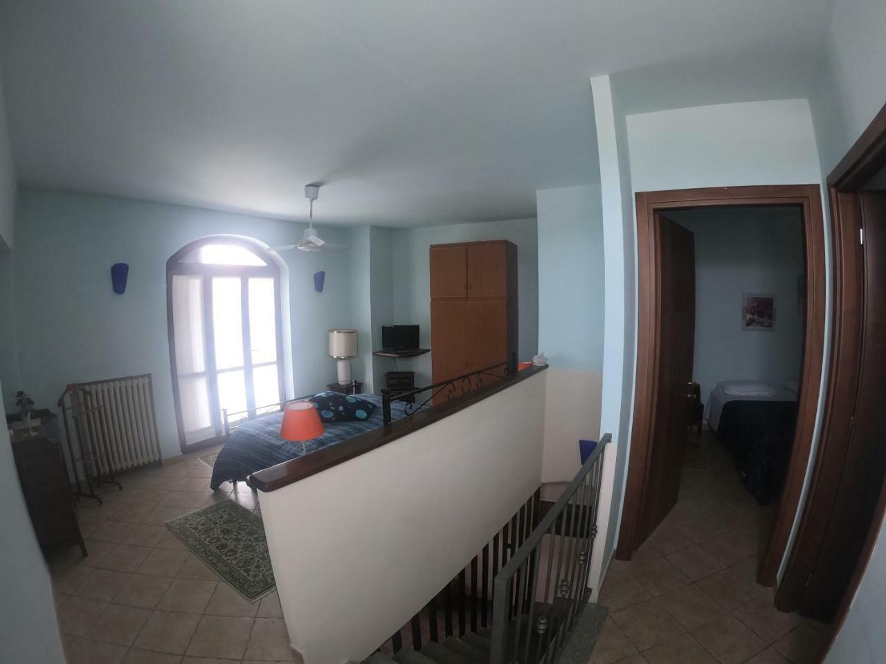 Tra... Monti E Vigne Bed & Breakfast ลามอร์รา ภายนอก รูปภาพ