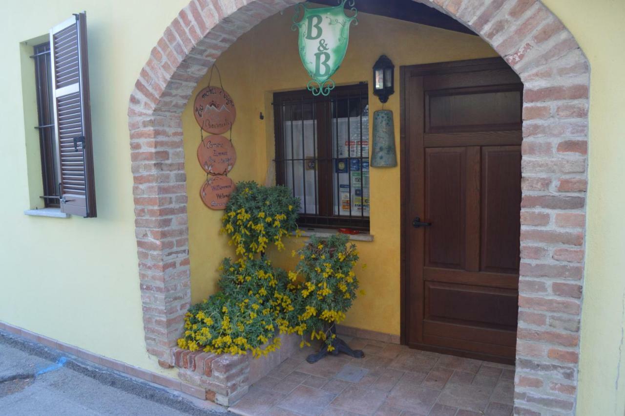 Tra... Monti E Vigne Bed & Breakfast ลามอร์รา ภายนอก รูปภาพ